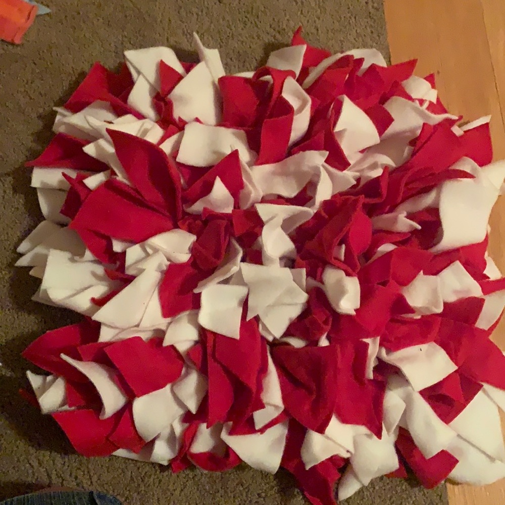 Pet snuffle treat mat